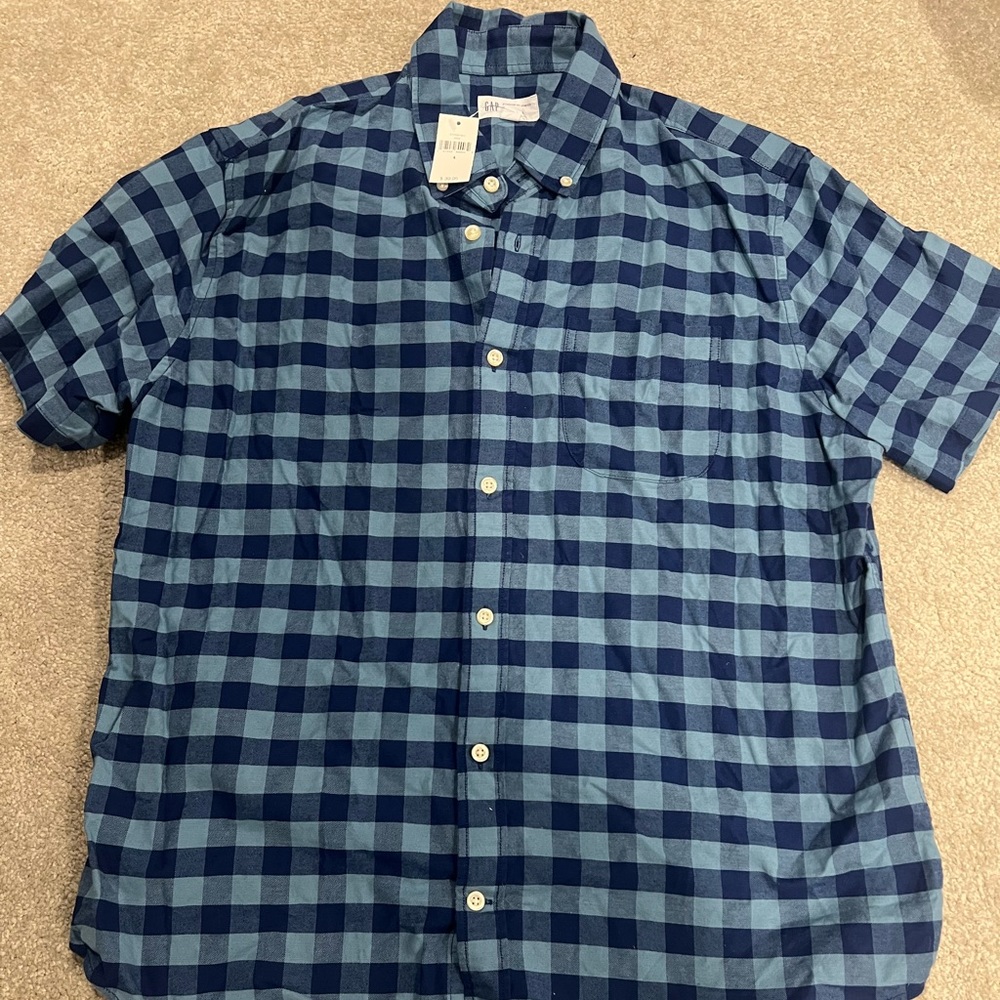 Gap Men's Short Sleeve Button Down - L
